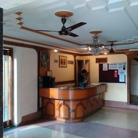 Hotel Ajaya Varanasi Eksteriør billede
