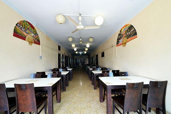 Hotel Ajaya Varanasi Eksteriør billede
