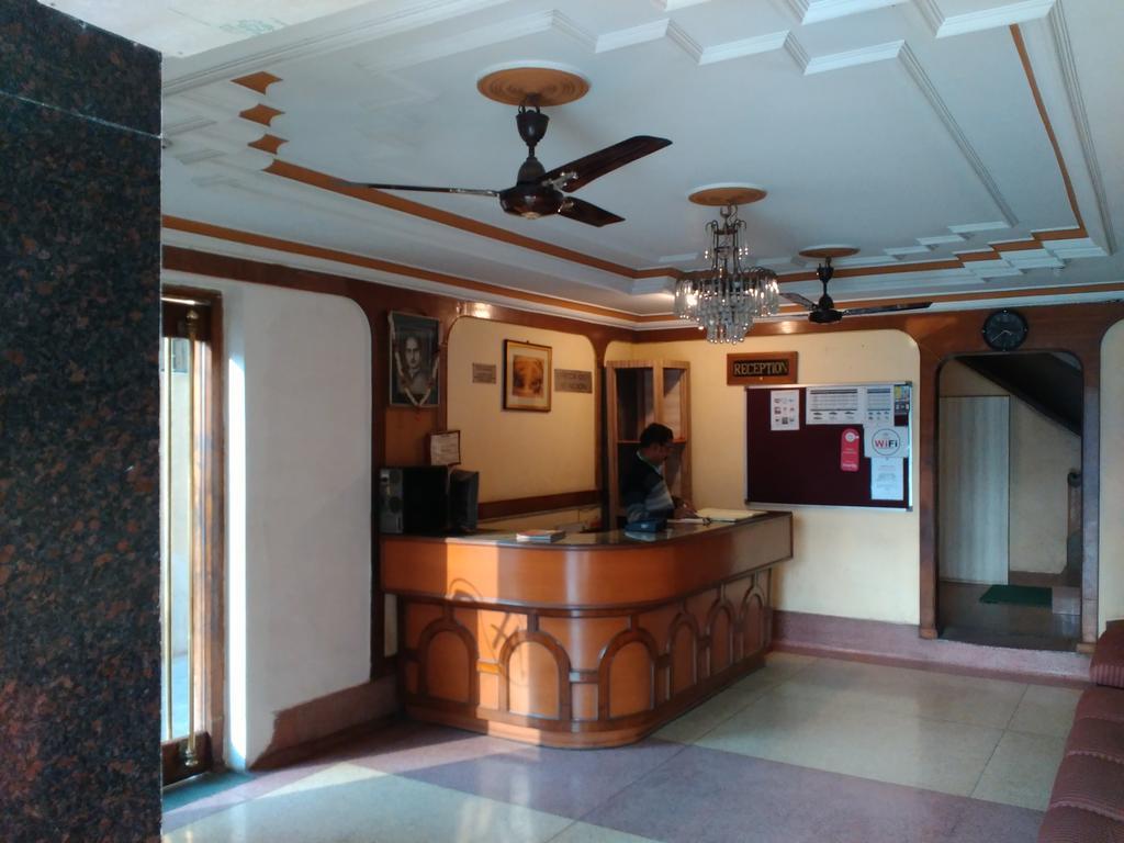 Hotel Ajaya Varanasi Eksteriør billede